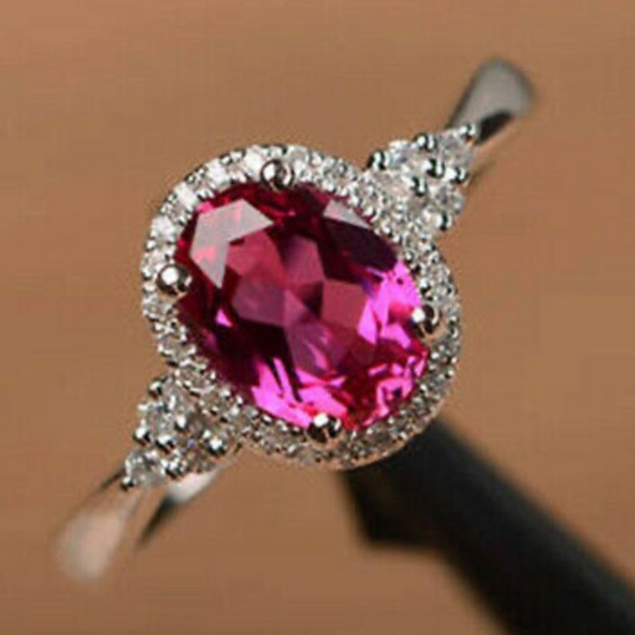 New 925 Sterling silver gorgeous pink stone ring - Picture 1 of 4